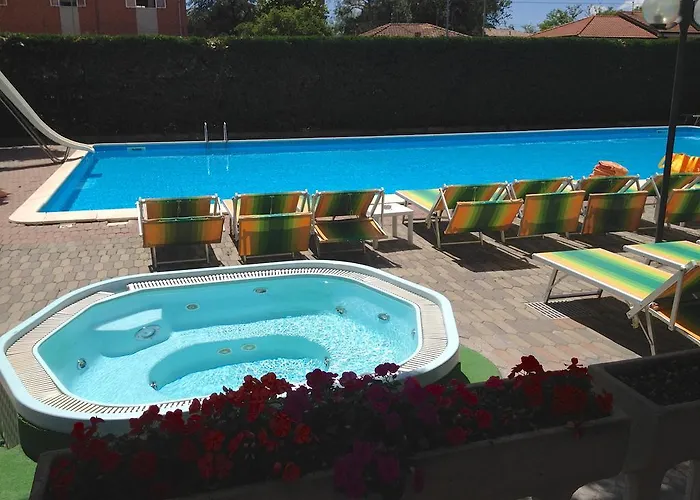 Doge 3* Римини